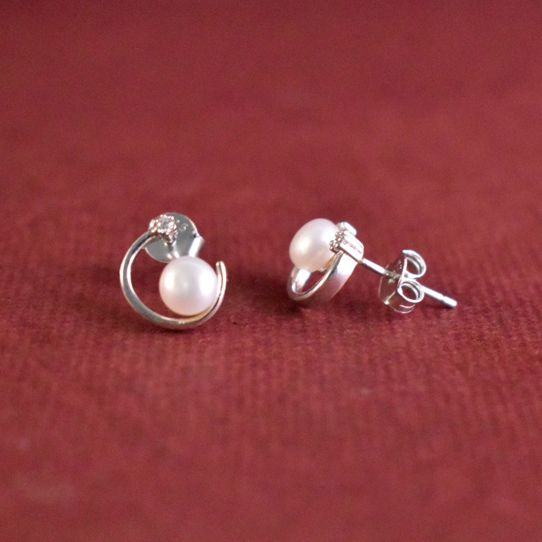 Elegant Pearl Twist Studs